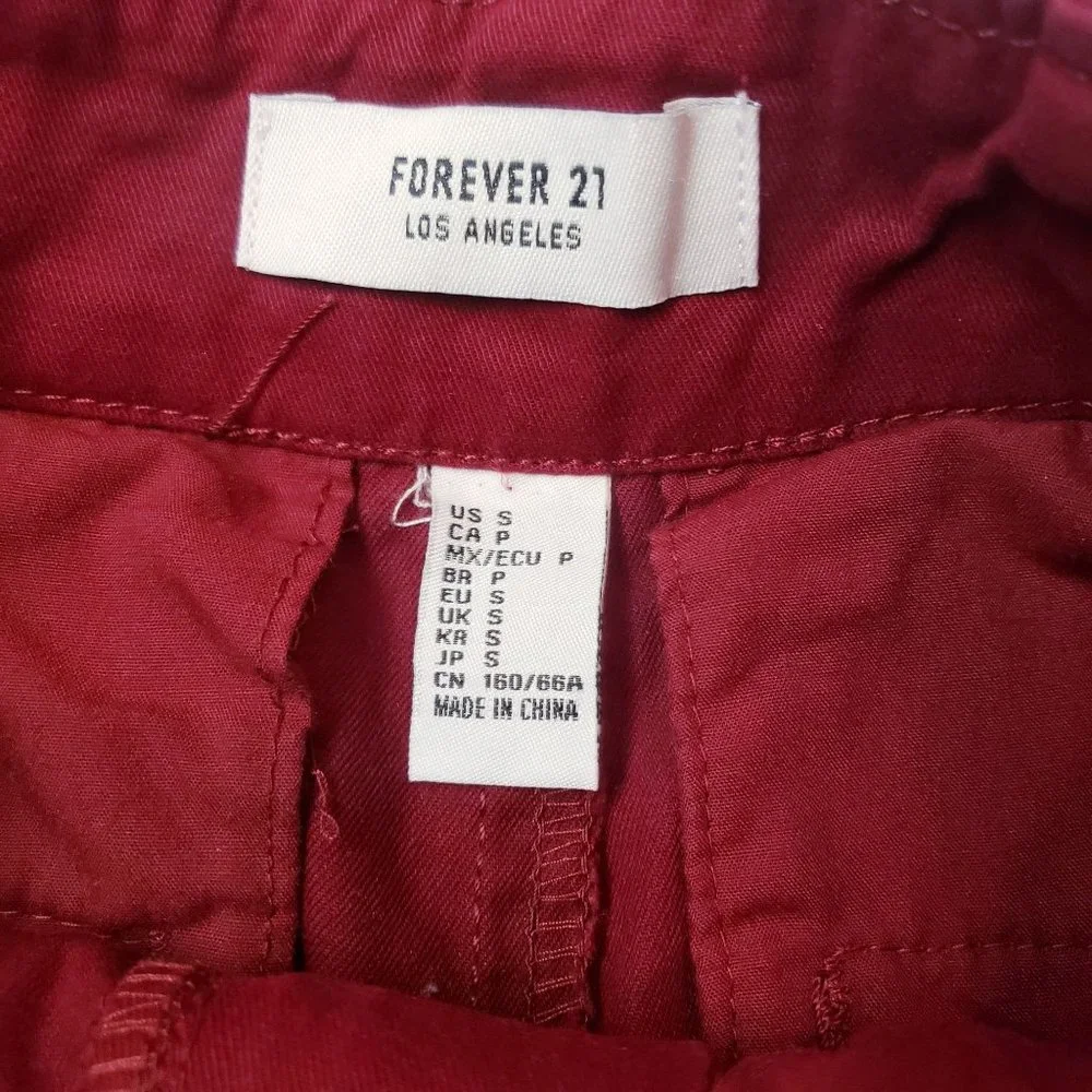 Forever 21 PaperBag Waist pants size Small high waist‎ roll hem deep red